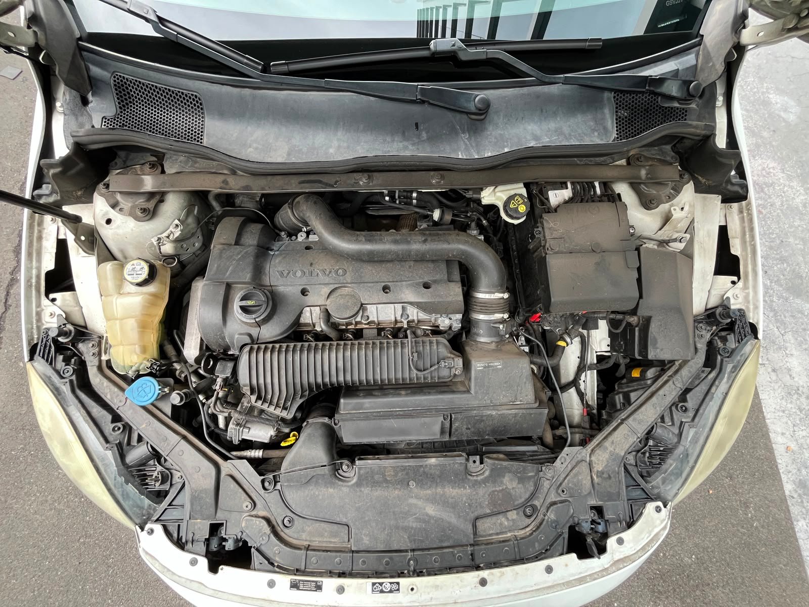 Volvo V40 — foto 24 de 31