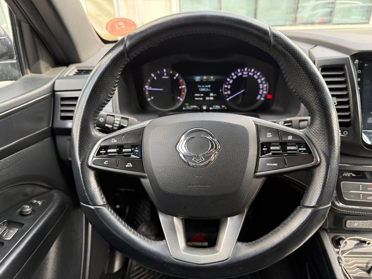 SsangYong Musso — foto 13 de 27