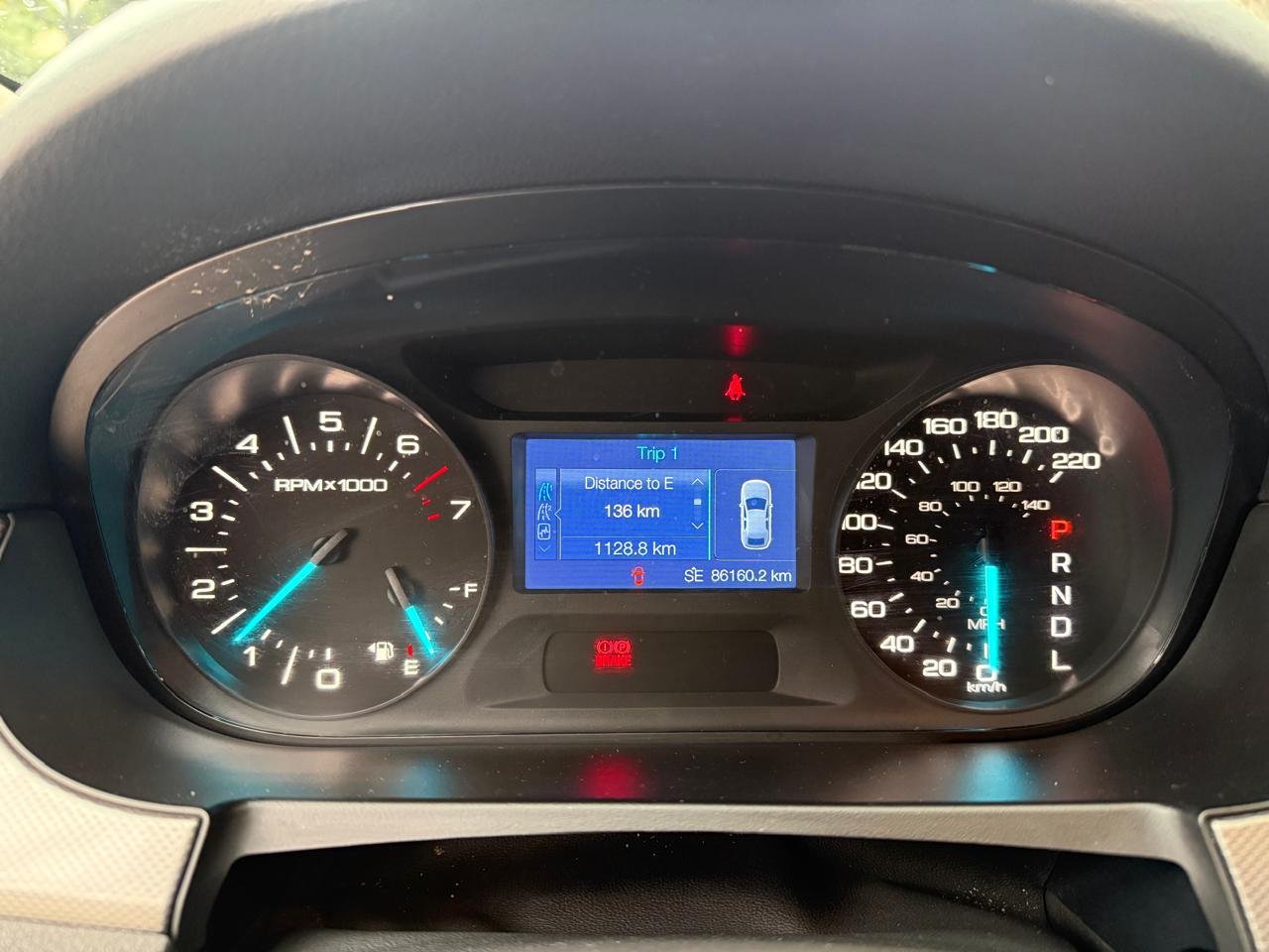 Ford Edge — foto 17 de 25