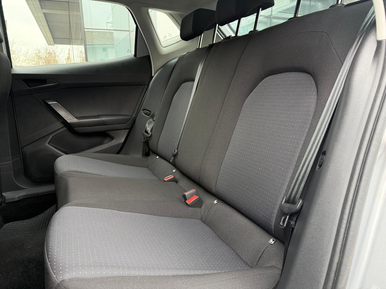 SEAT Ibiza — foto 18 de 26