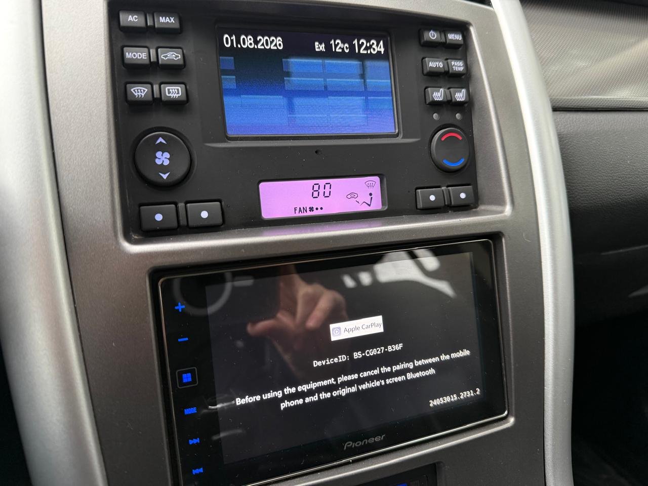 Ford Edge — foto 18 de 25