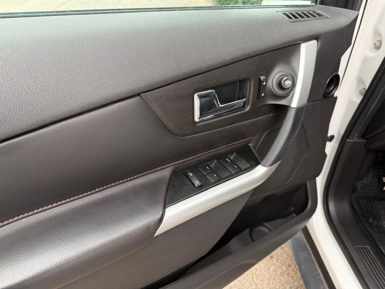 Ford Edge — foto 20 de 25