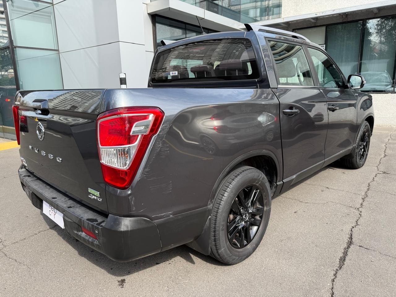 SsangYong Musso — foto 4 de 27