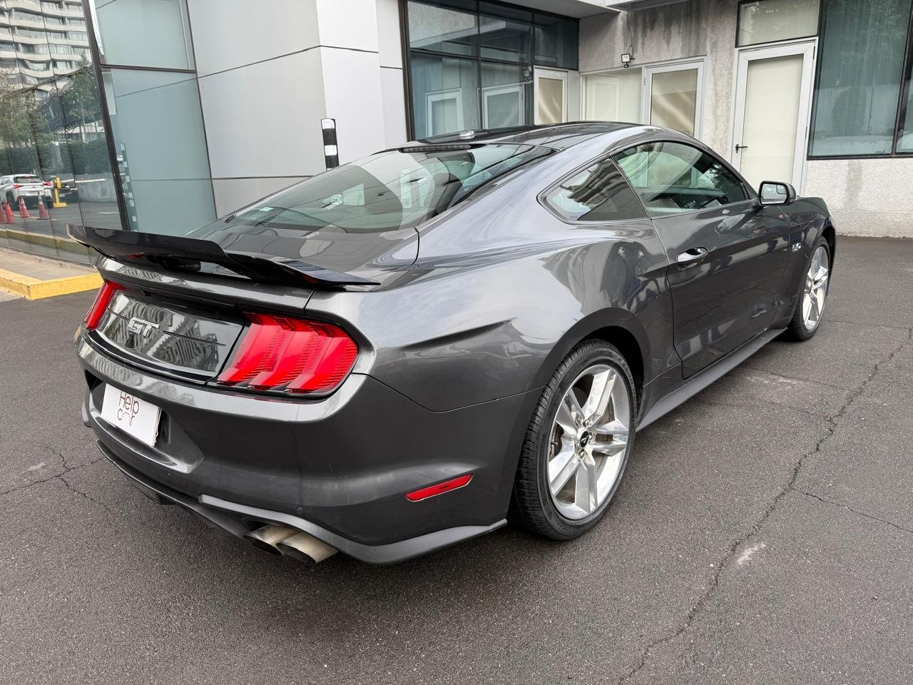 Ford Mustang — foto 5 de 25