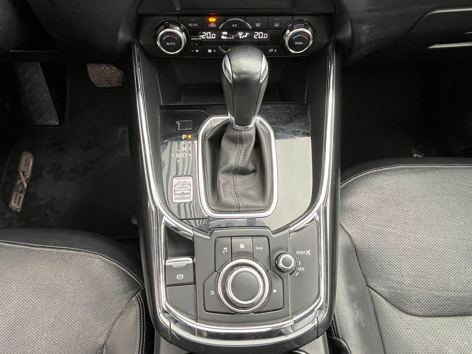 Mazda CX-9 — foto 16 de 29