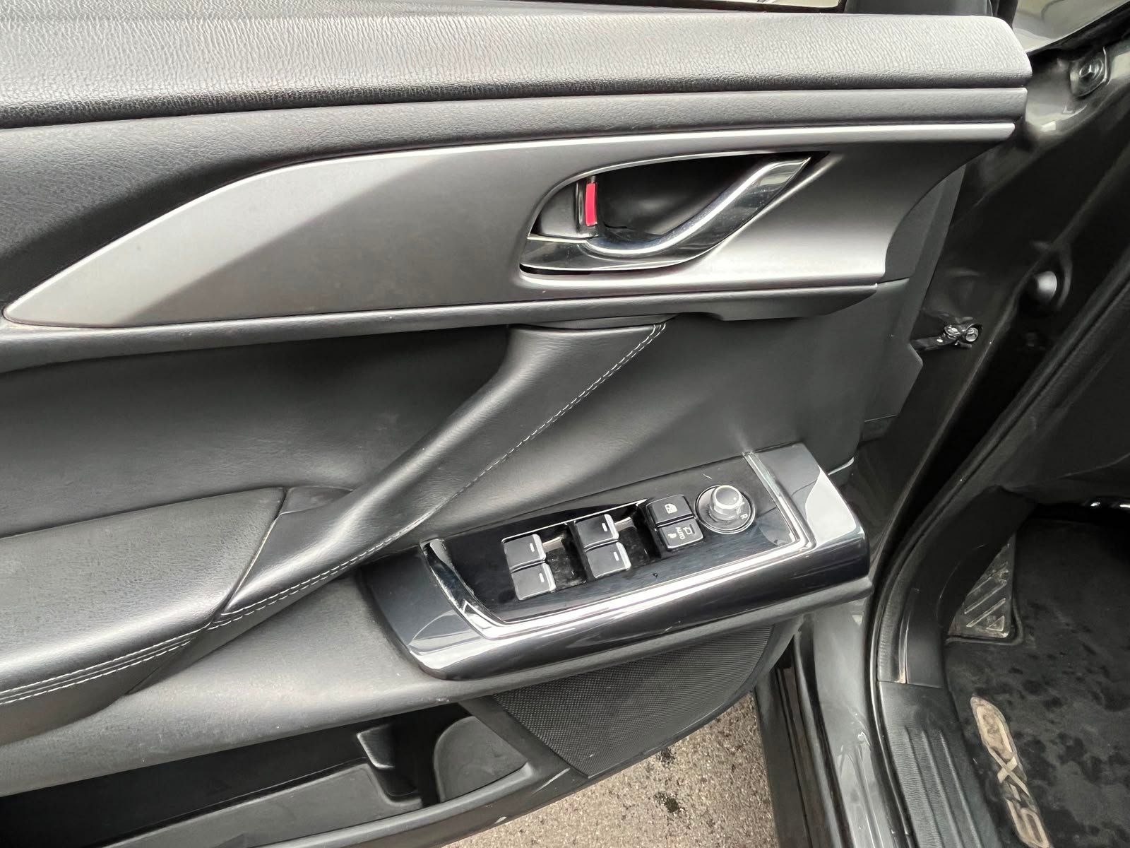 Mazda CX-9 — foto 17 de 29