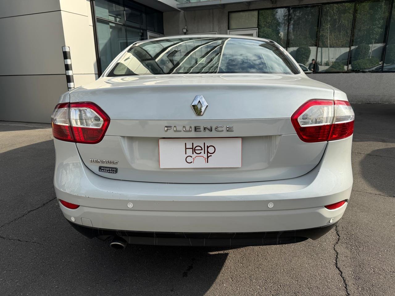 Renault Fluence — foto 3 de 24