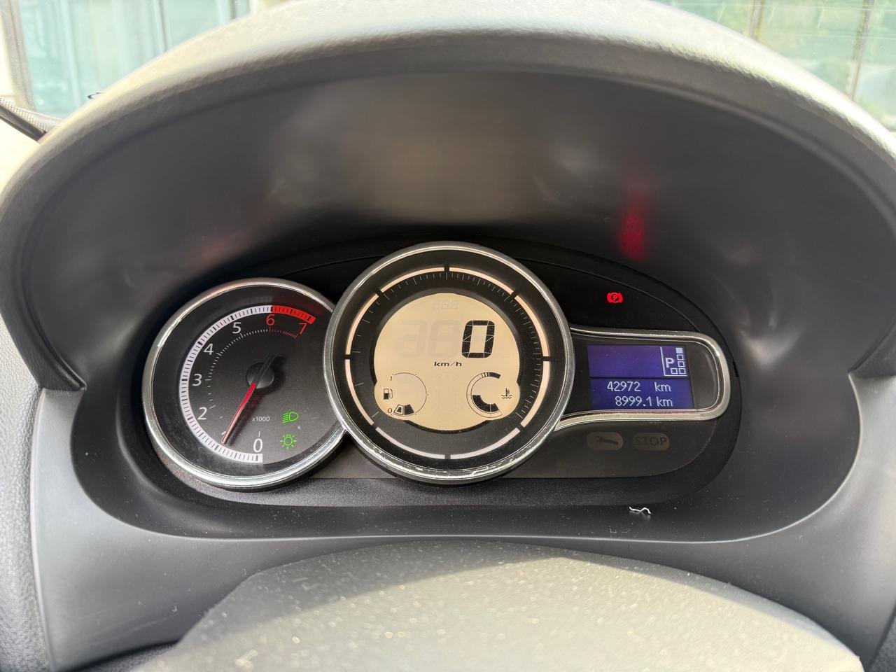 Renault Fluence — foto 16 de 24
