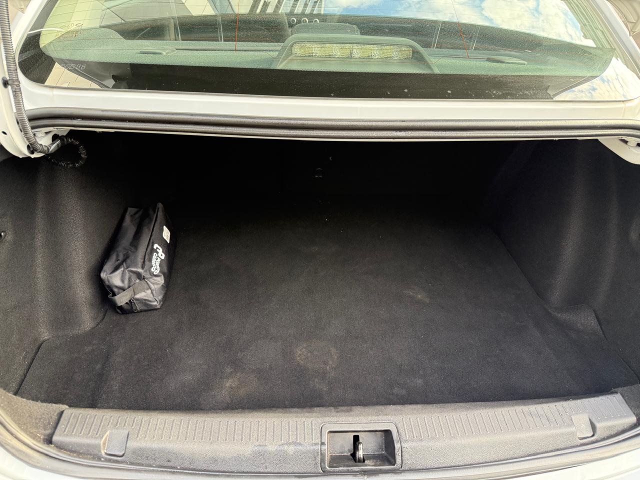 Renault Fluence — foto 20 de 24