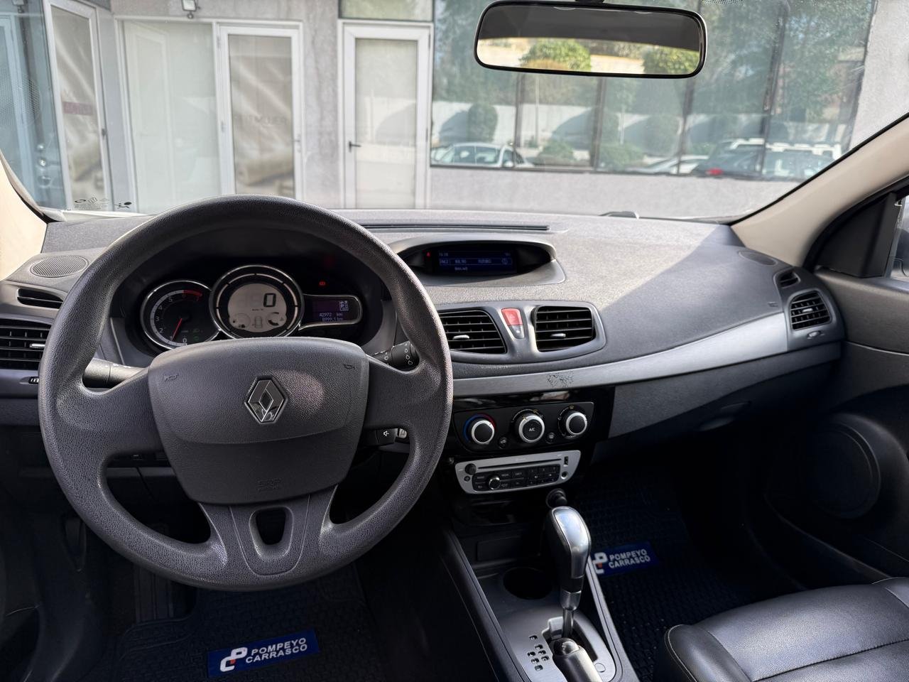 Renault Fluence — foto 23 de 24