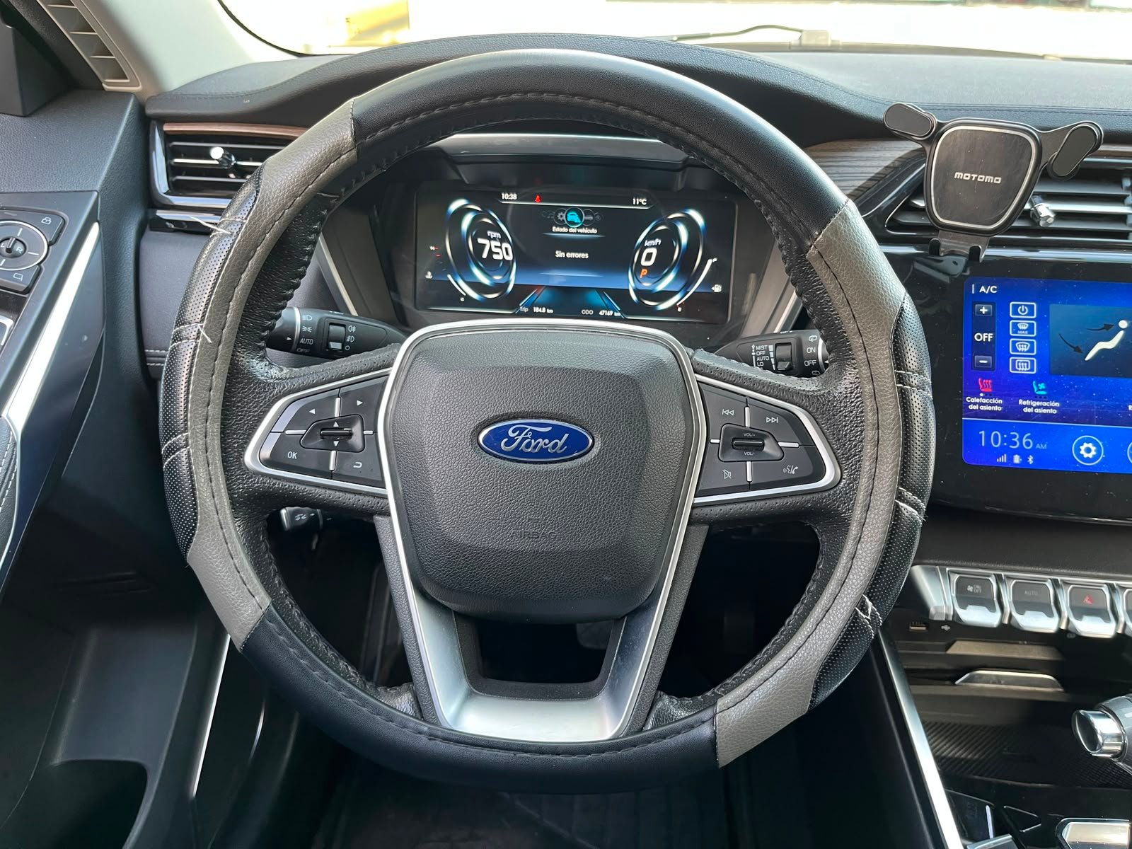 Ford Territory — foto 12 de 24