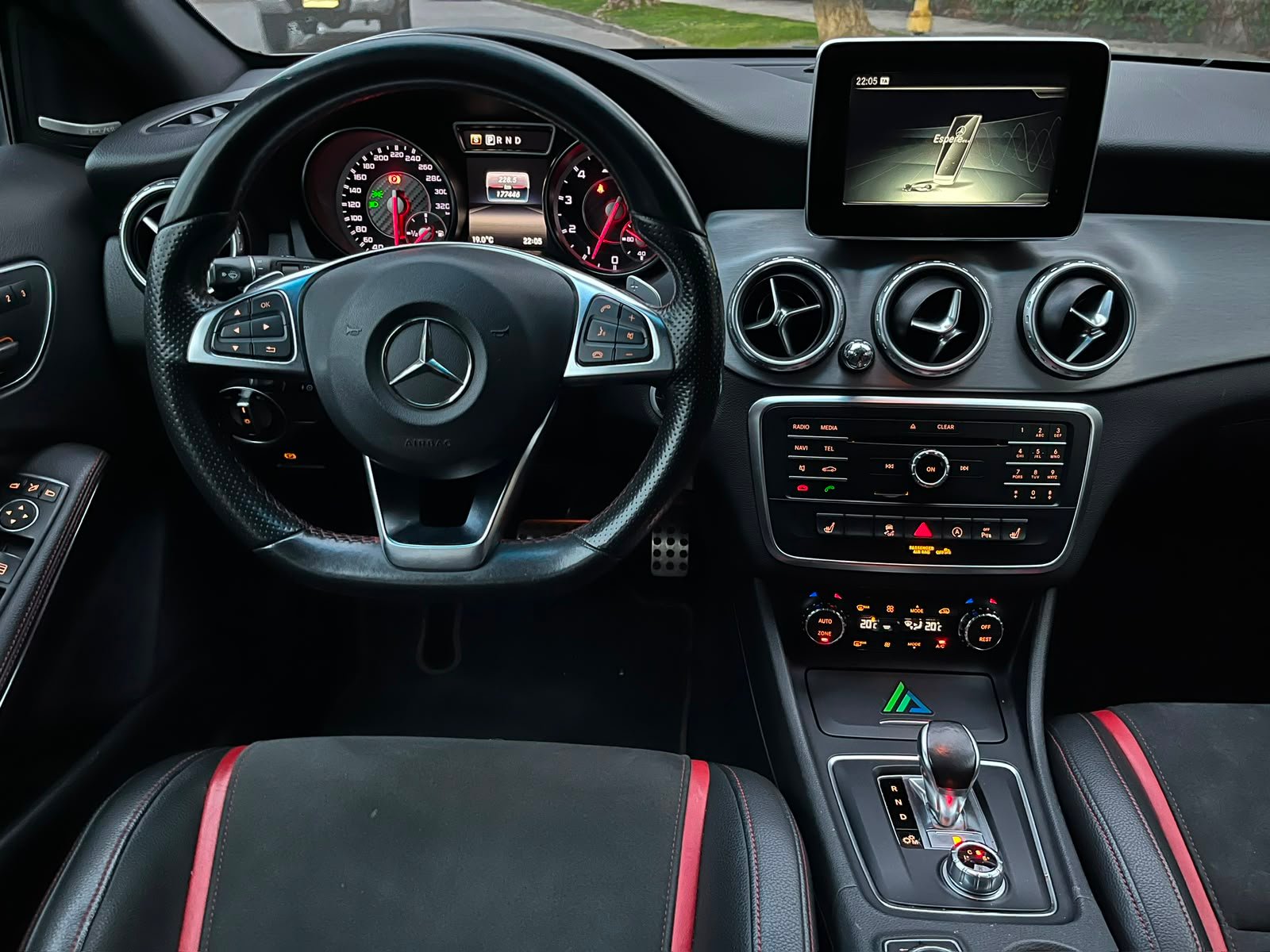 Mercedes-Benz Gla45 — foto 12 de 27