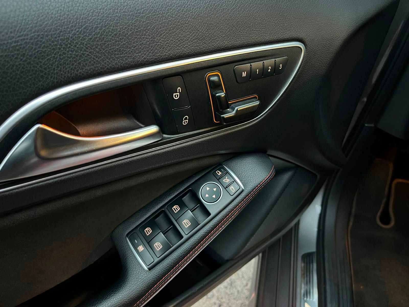 Mercedes-Benz Gla45 — foto 17 de 27