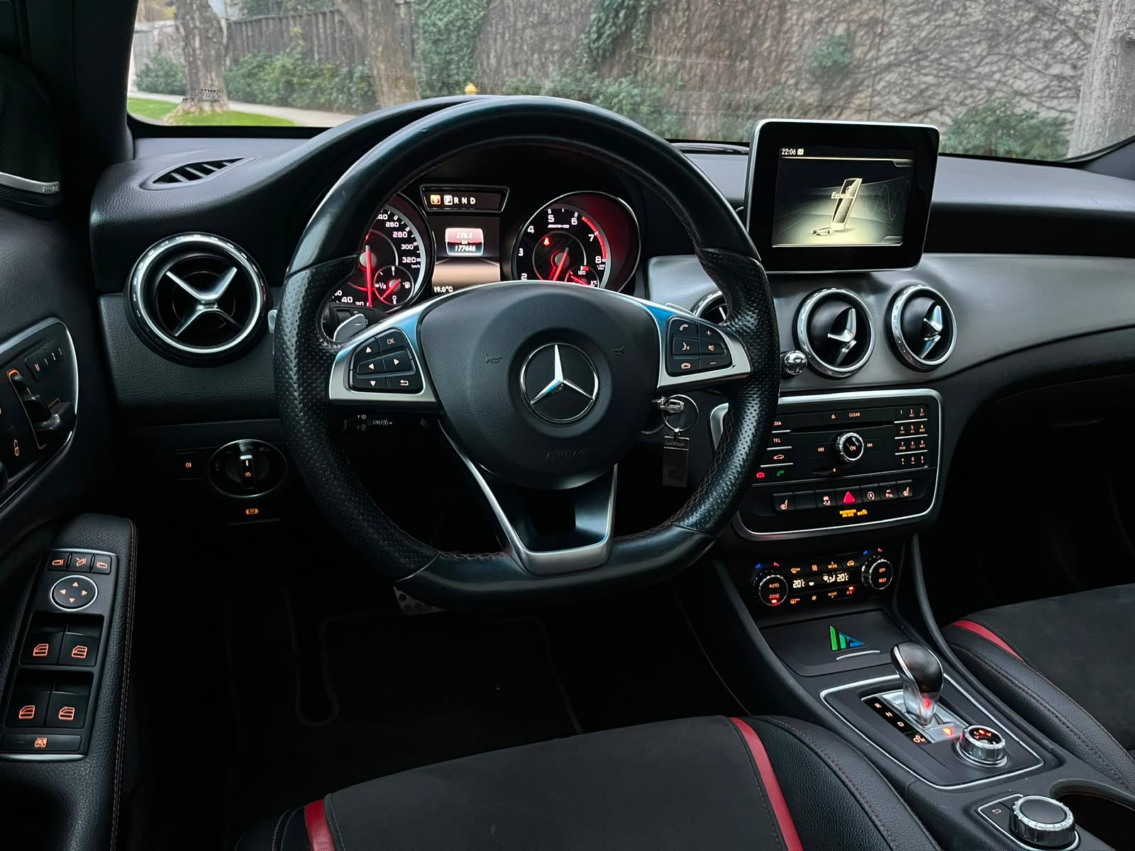 Mercedes-Benz Gla45 — foto 23 de 27