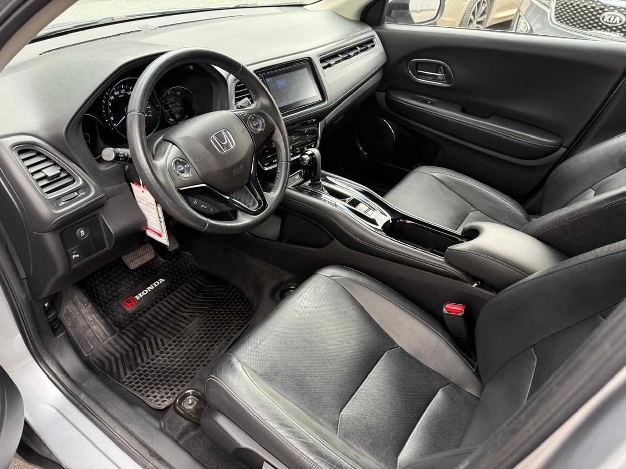 Honda HR-V — foto 8 de 25