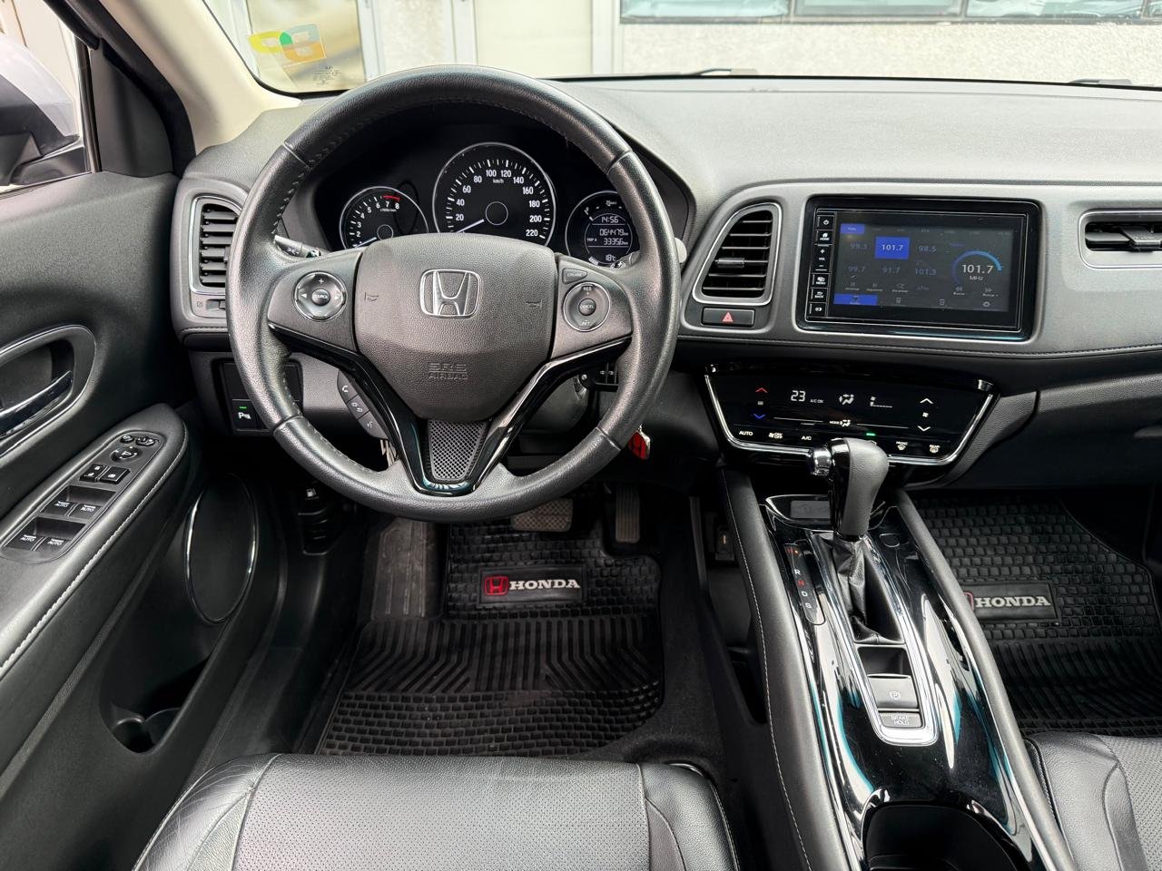 Honda HR-V — foto 12 de 25