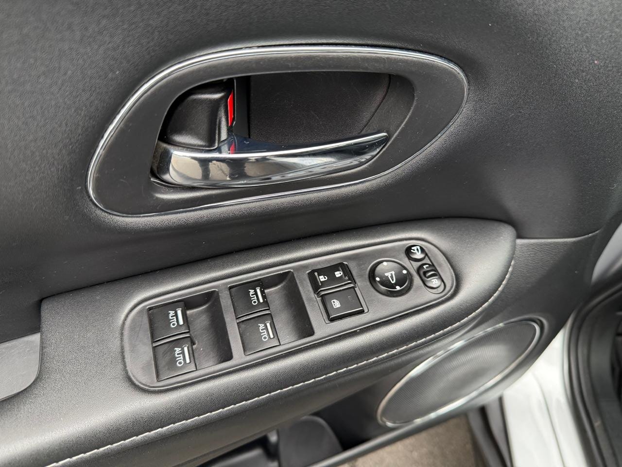 Honda HR-V — foto 16 de 25