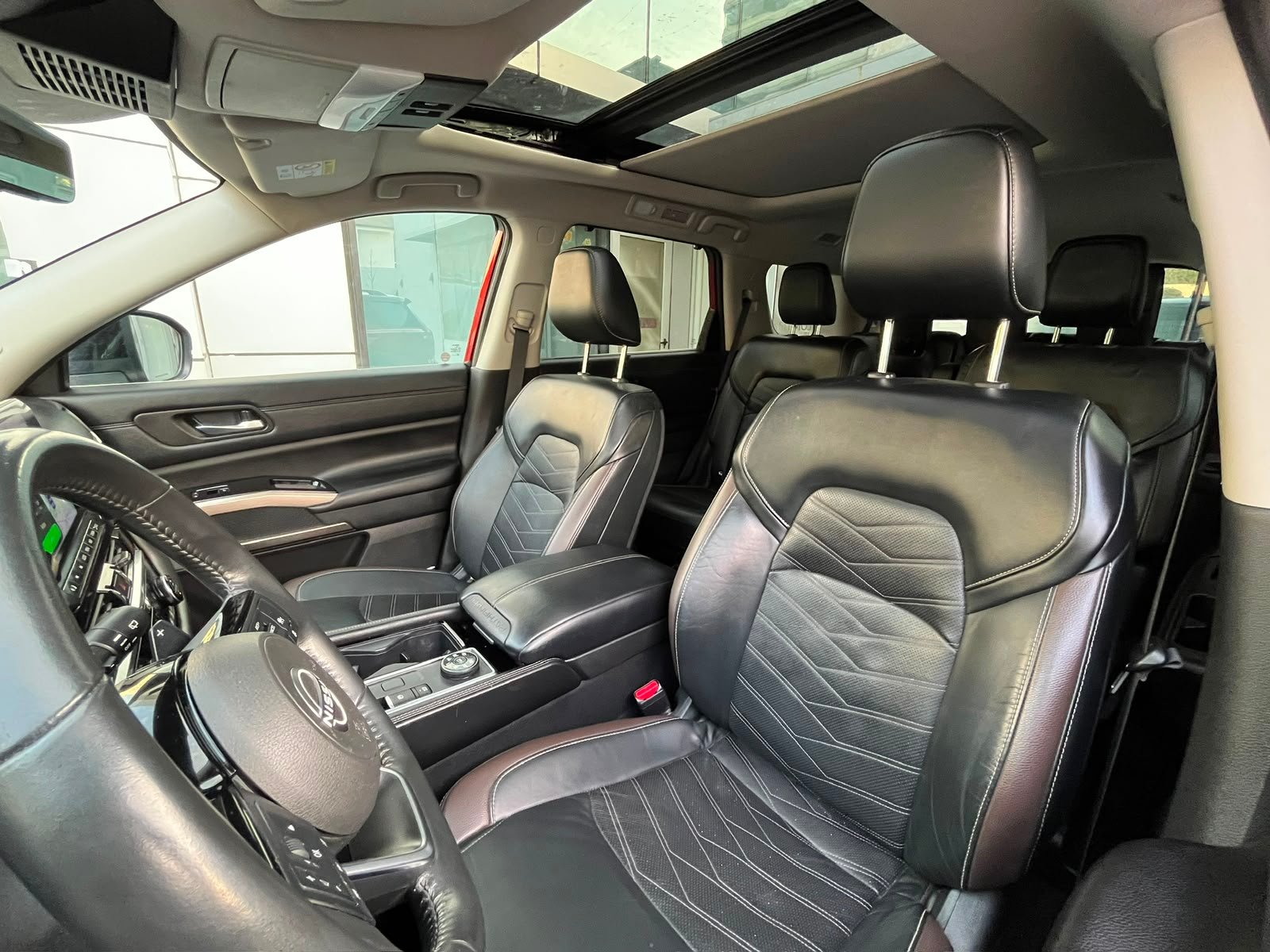Nissan Pathfinder — foto 18 de 30