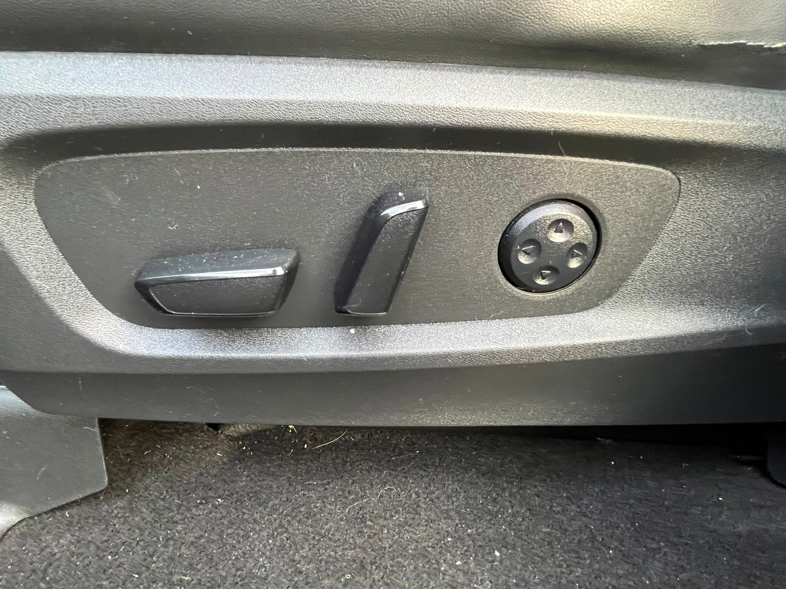 Nissan Pathfinder — foto 26 de 30