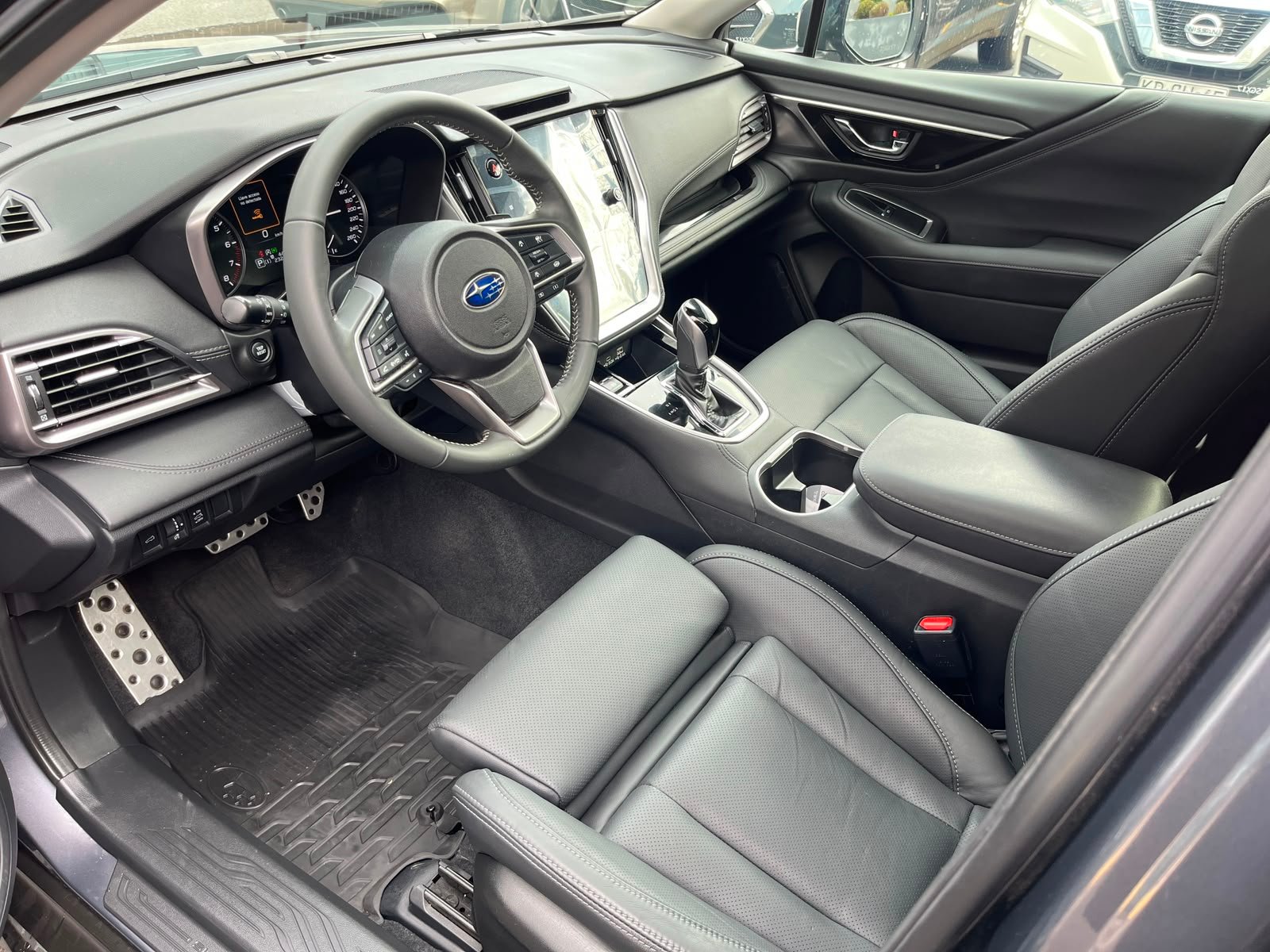 Subaru Outback — foto 8 de 30