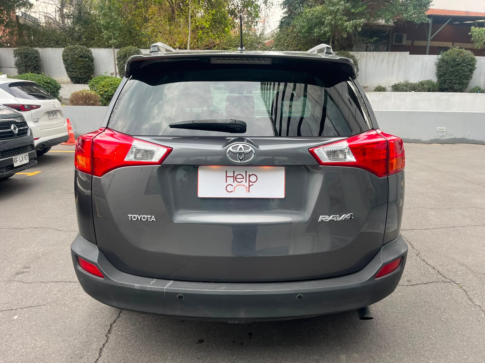 Toyota RAV4 — foto 3 de 30