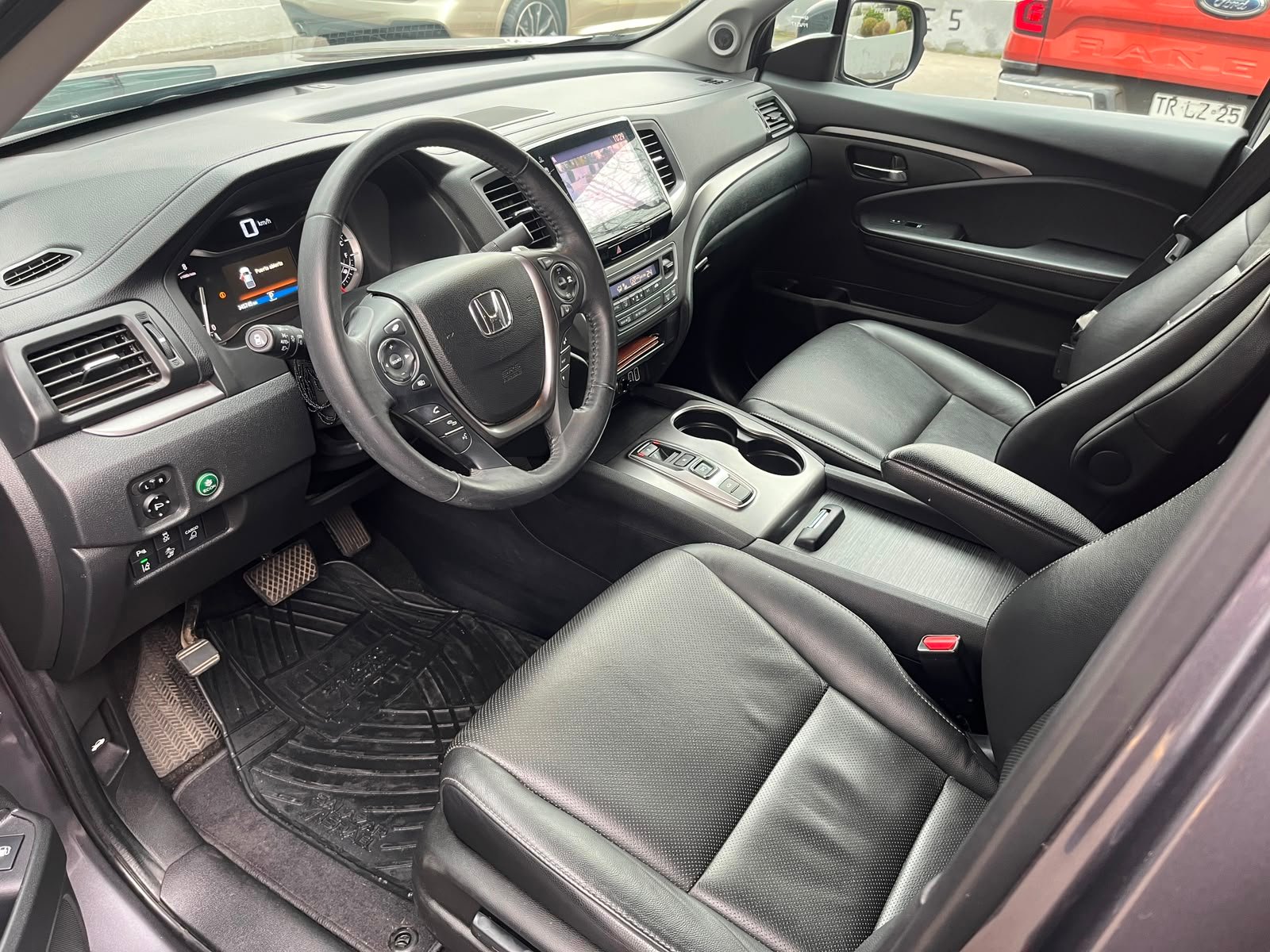 Honda Ridgeline — foto 8 de 30