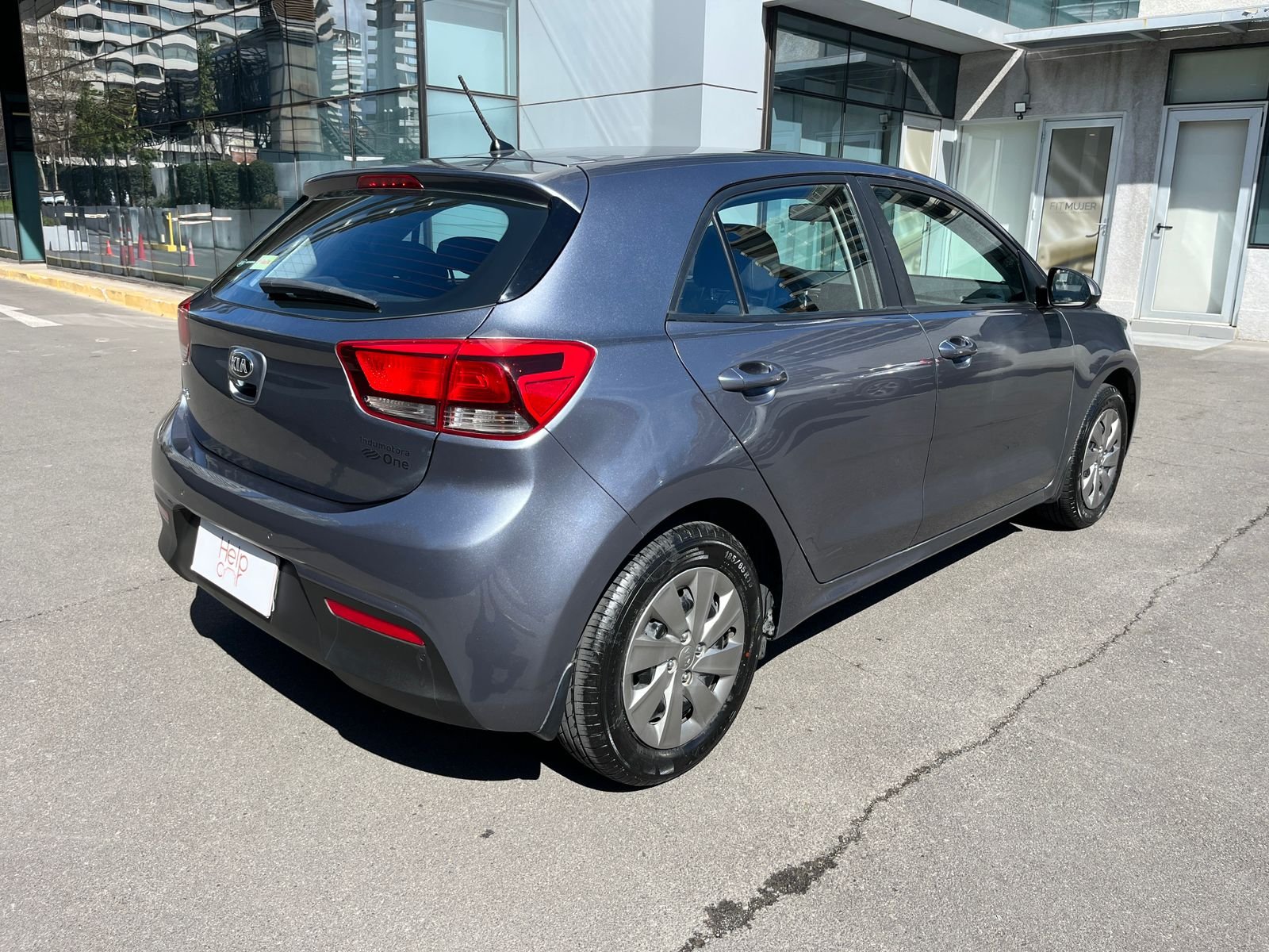 KIA Rio5 — foto 4 de 27