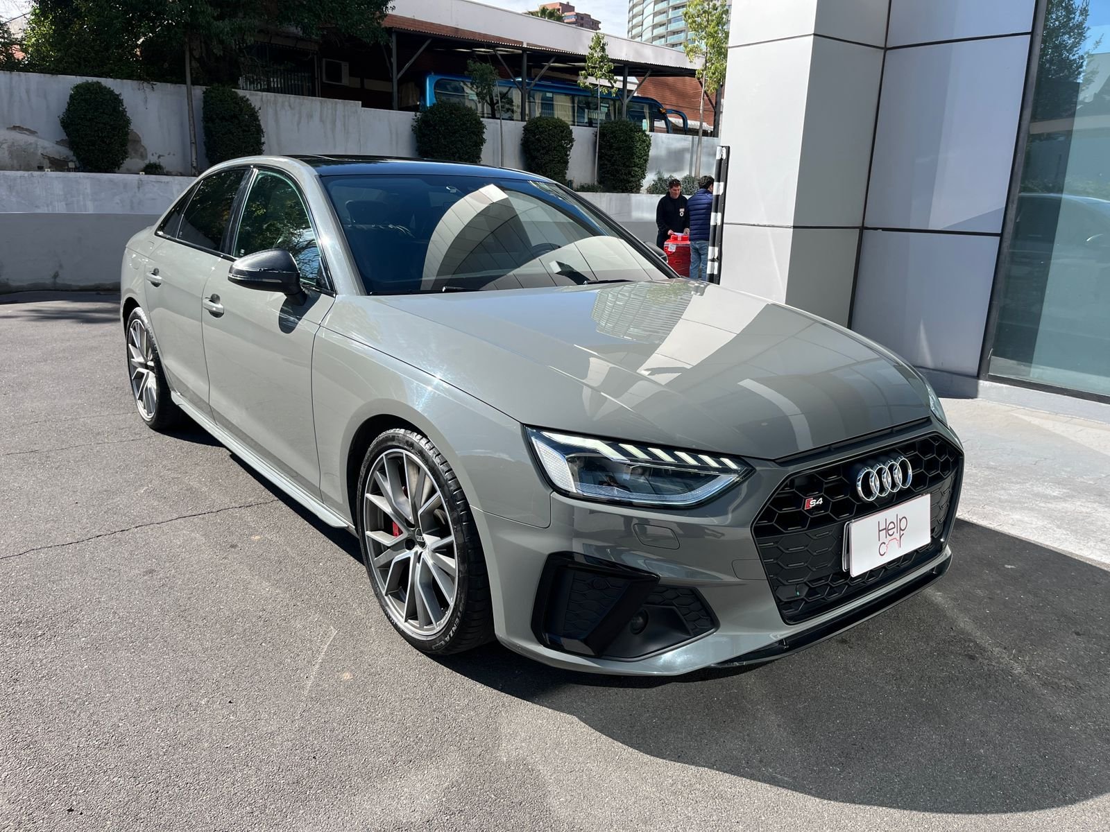 Audi S4 — foto 6 de 35