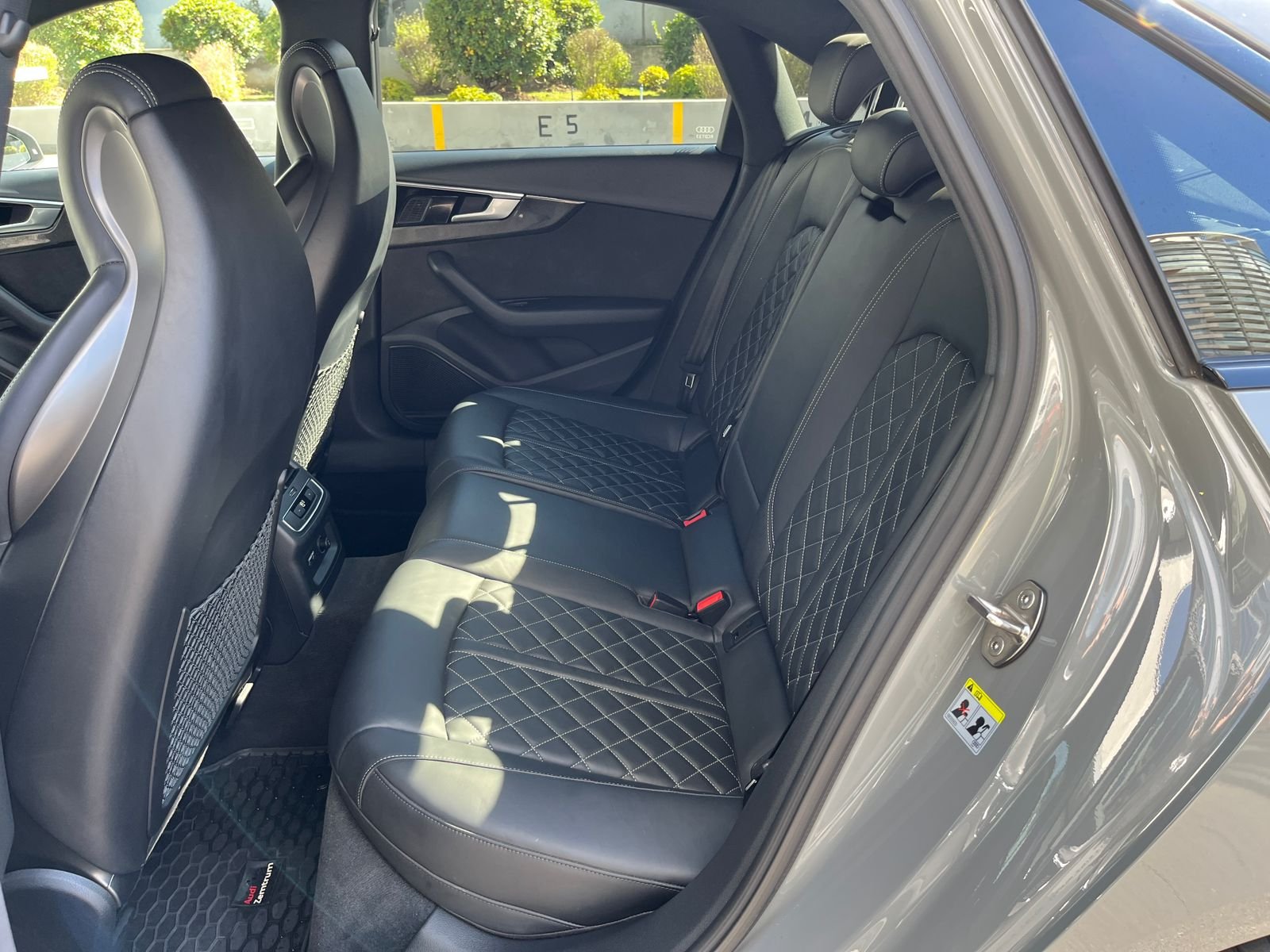 Audi S4 — foto 9 de 35