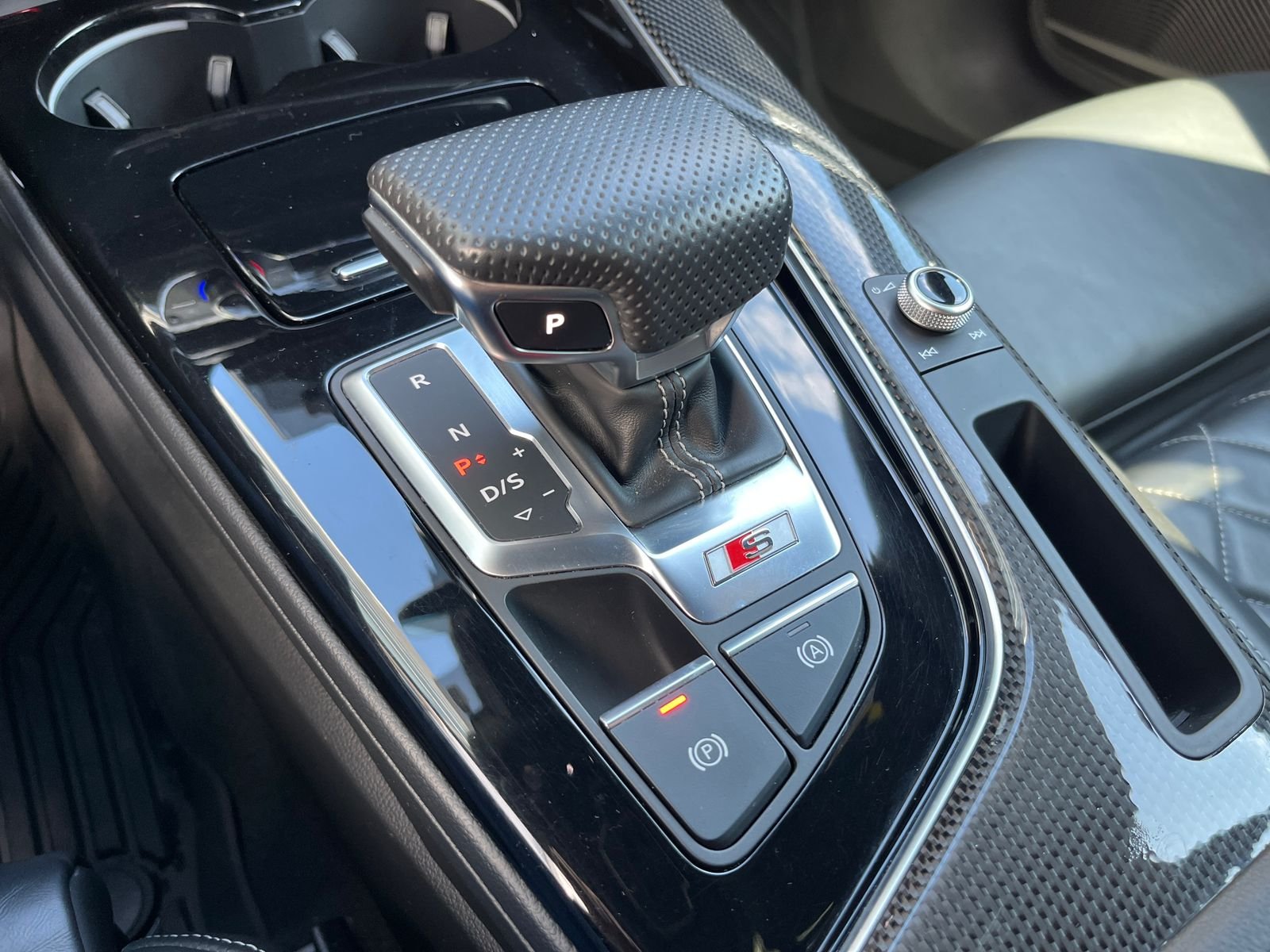 Audi S4 — foto 15 de 35