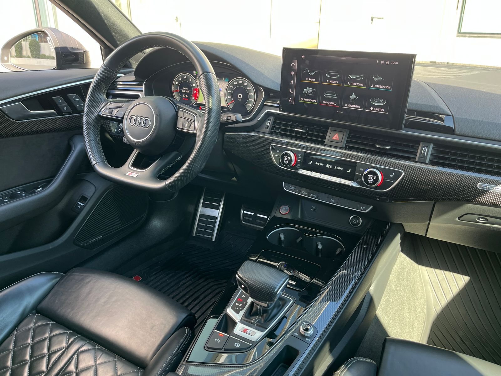 Audi S4 — foto 34 de 35