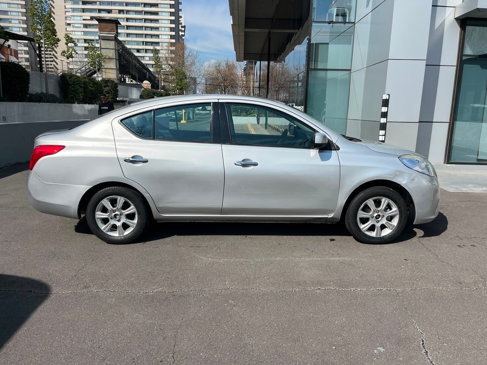 Nissan Versa — foto 5 de 26