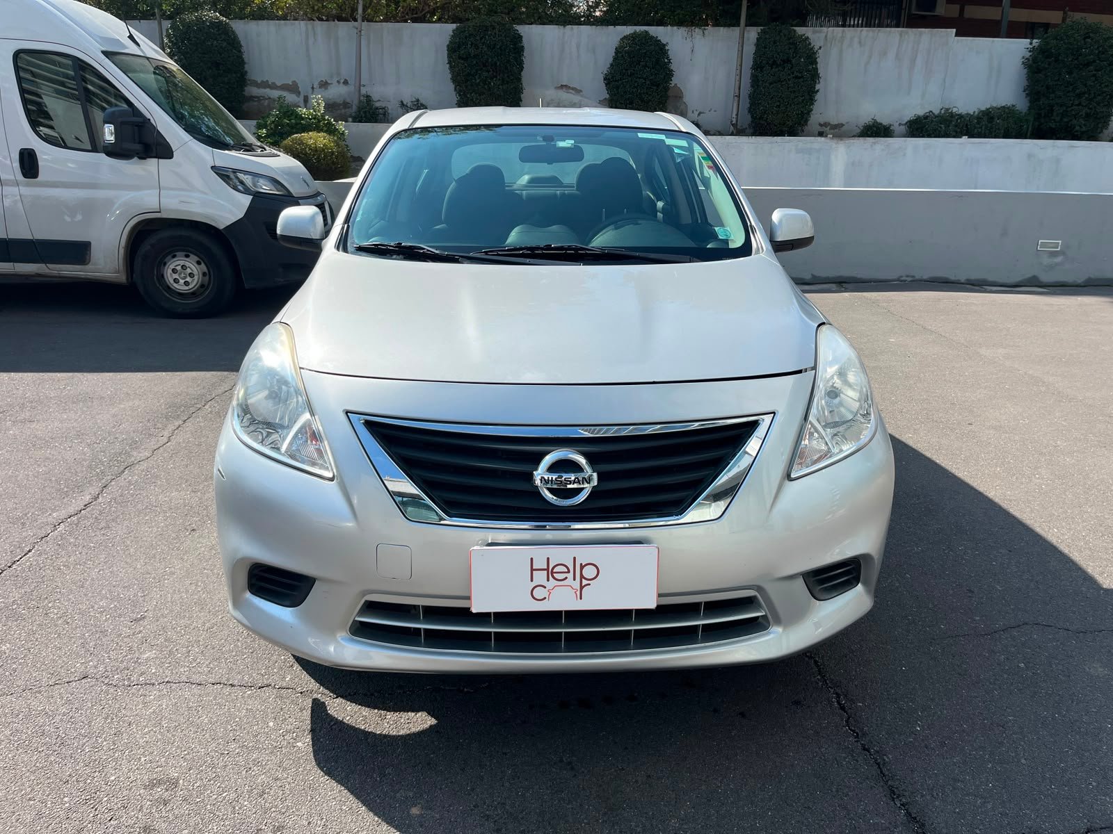 Nissan Versa — foto 7 de 26