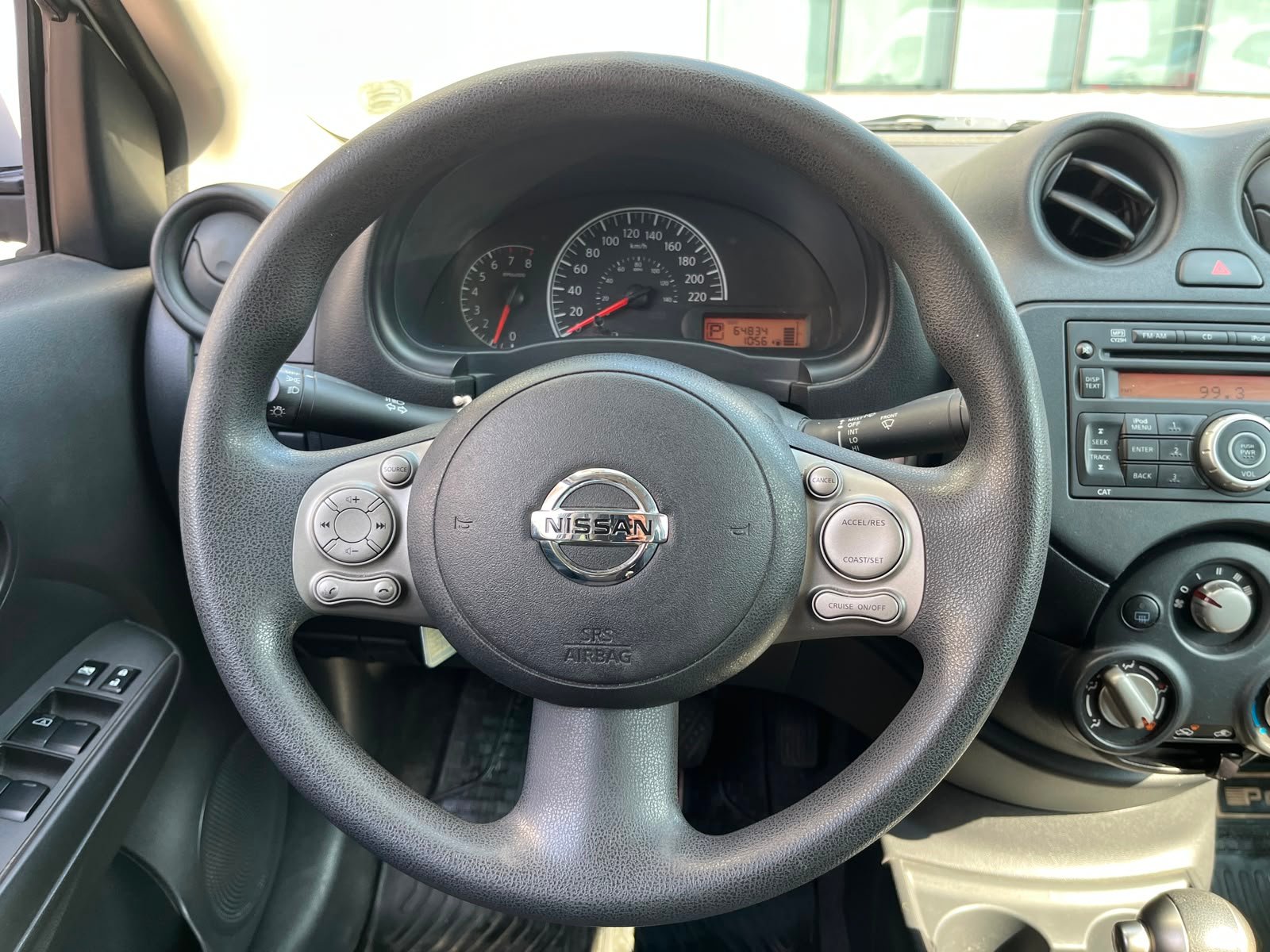 Nissan Versa — foto 13 de 26