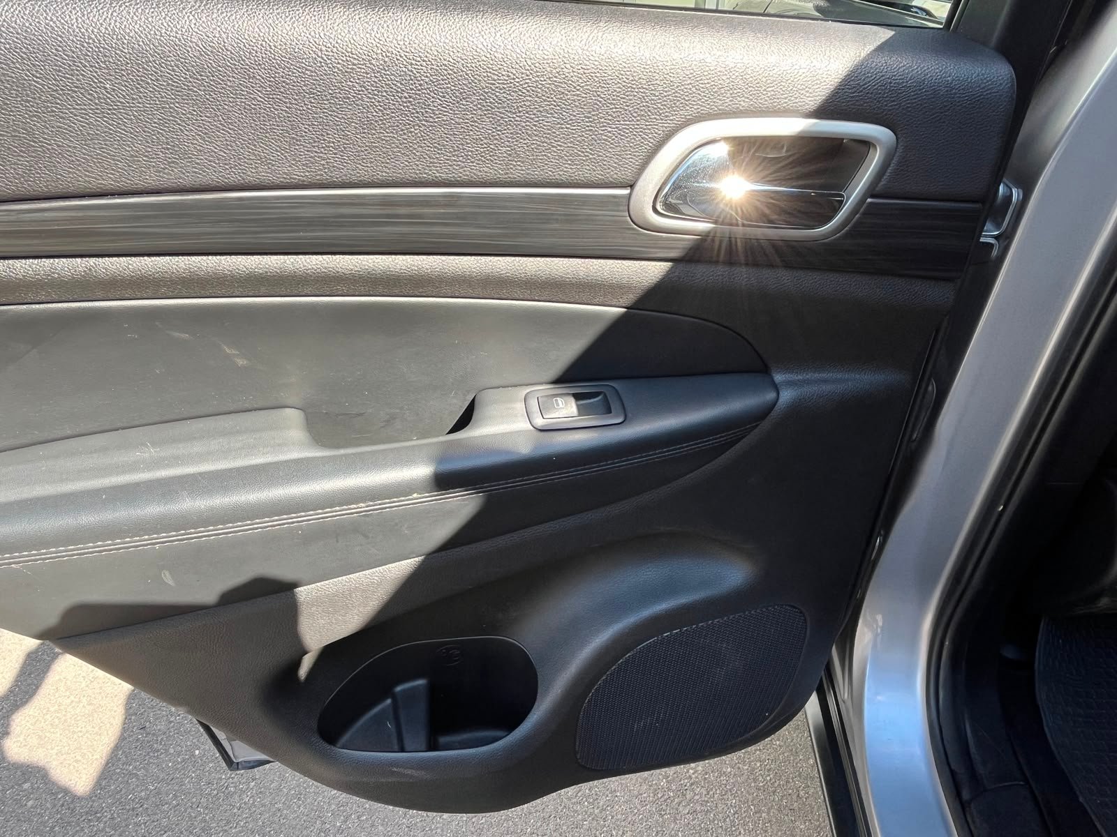 Jeep Grand Cherokee — foto 26 de 30