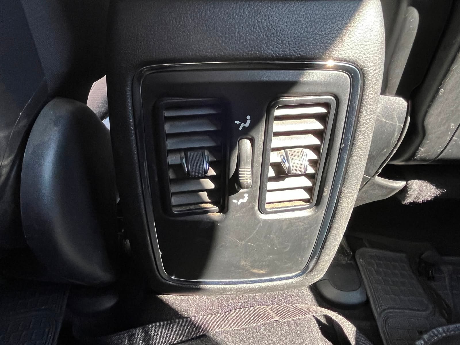 Jeep Grand Cherokee — foto 28 de 30
