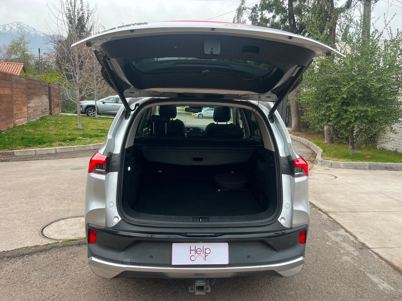 Maxus Euniq 6 — foto 10 de 28