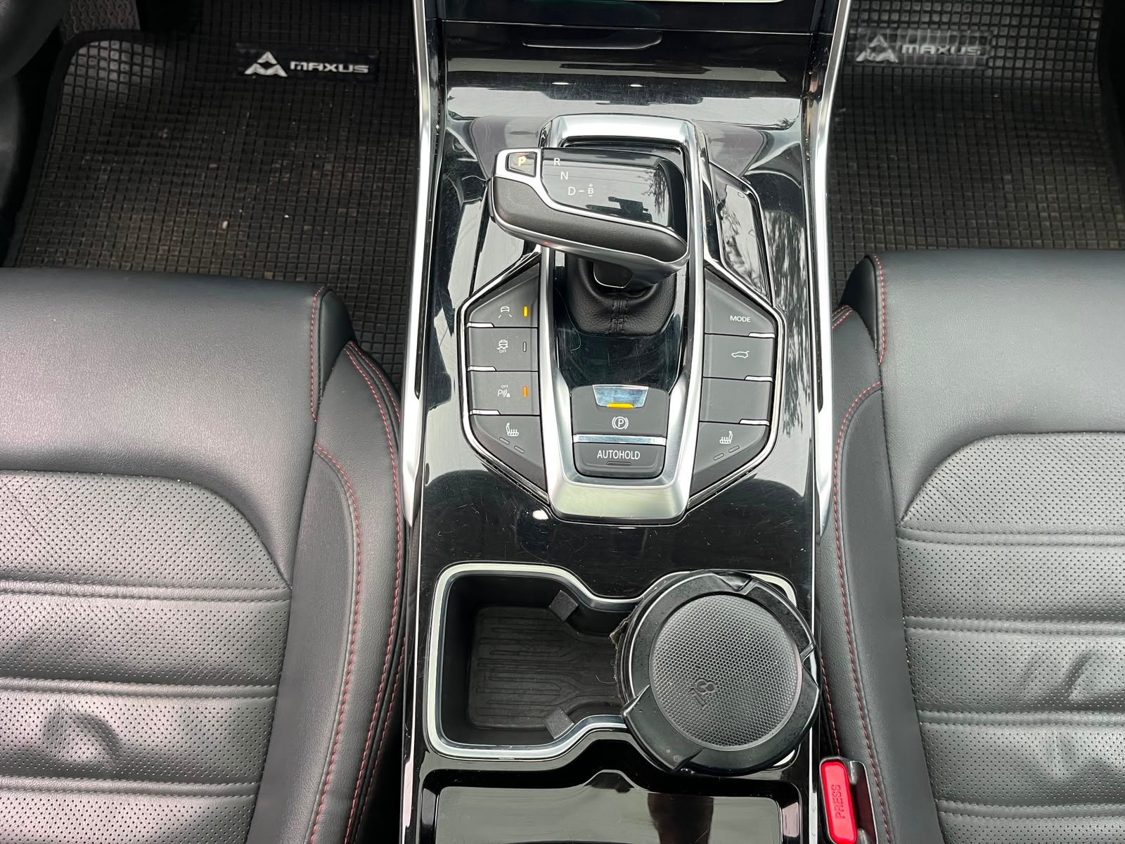Maxus Euniq 6 — foto 15 de 28