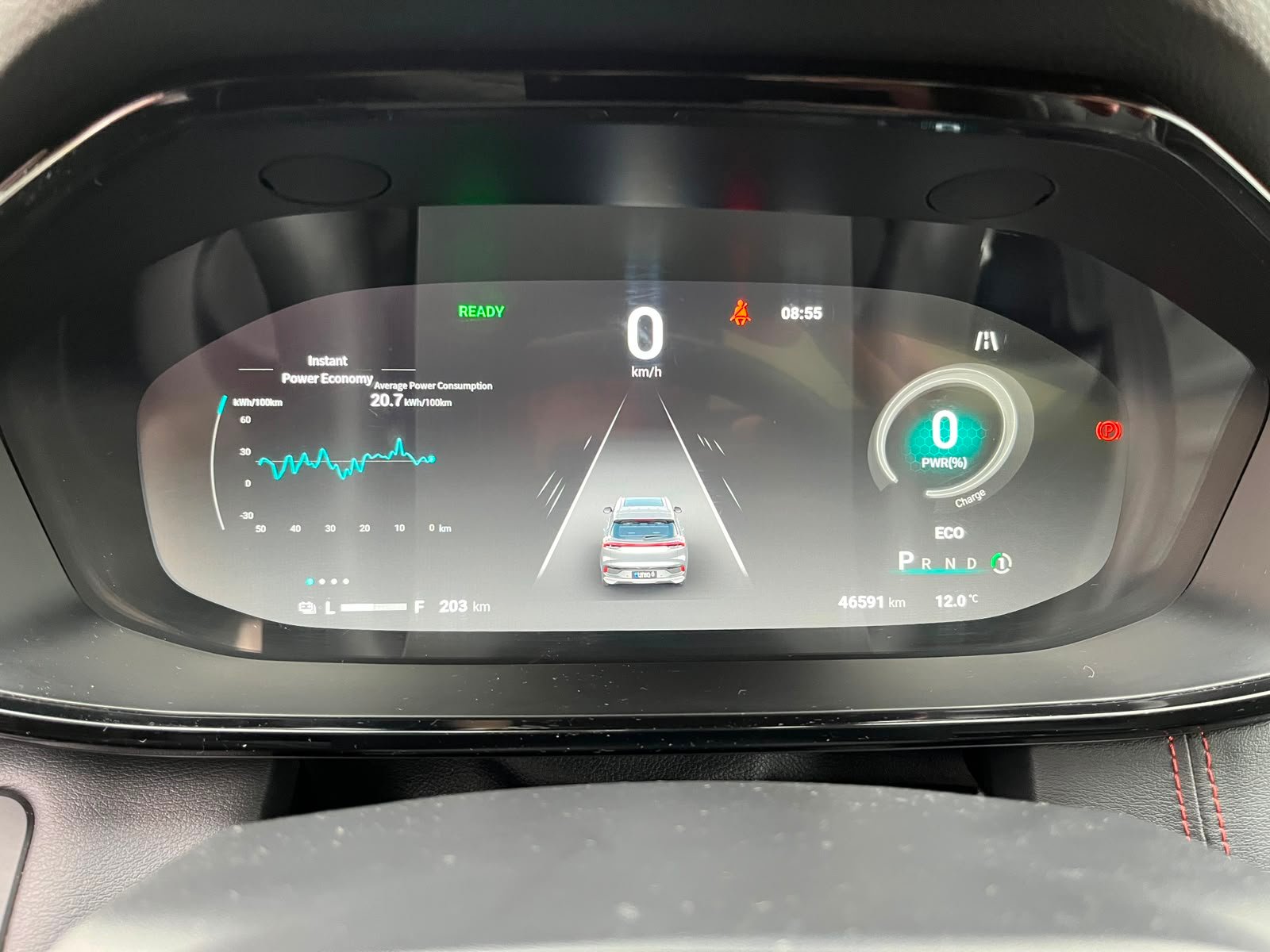 Maxus Euniq 6 — foto 16 de 28