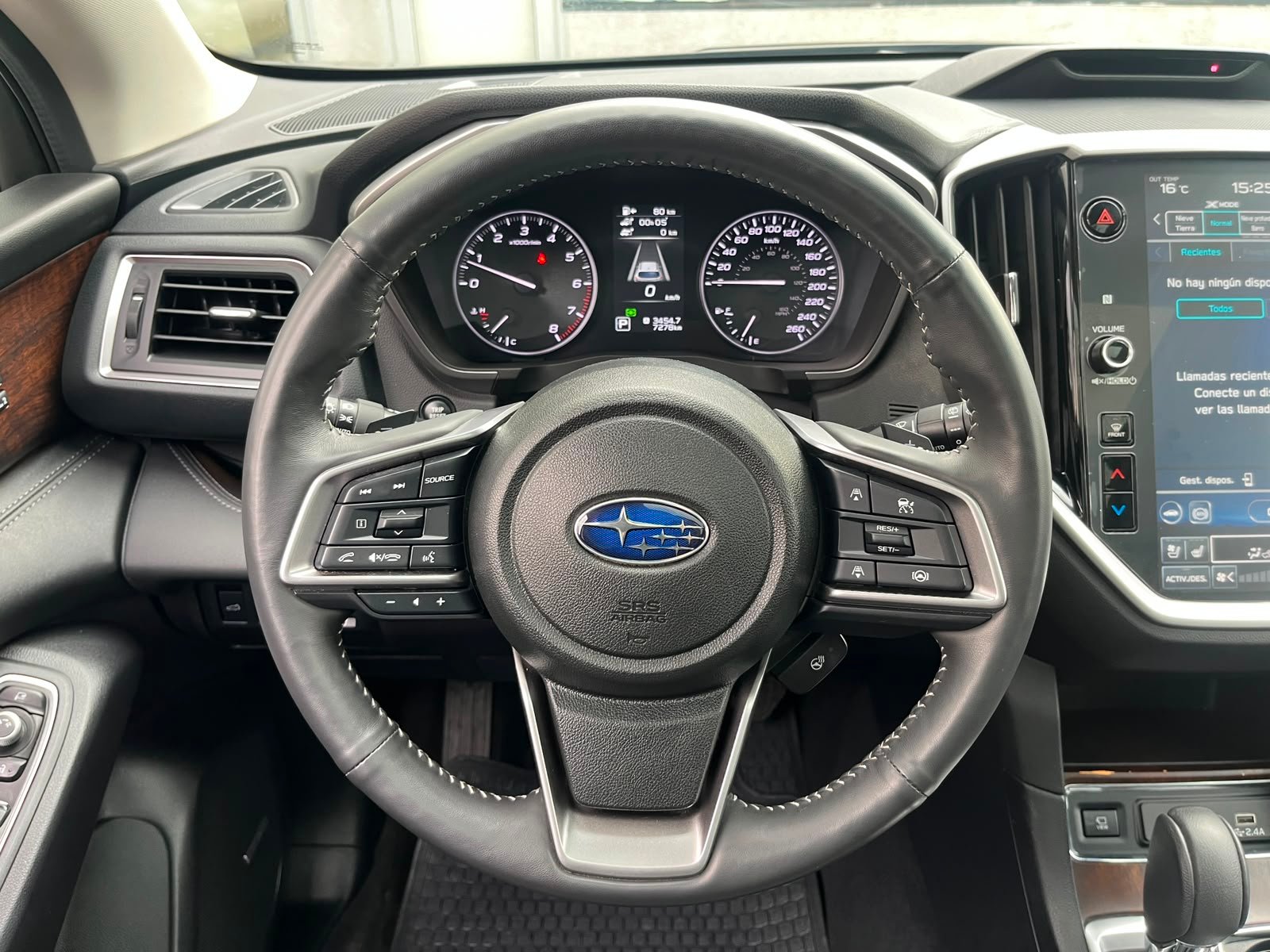 Subaru Evoltis — foto 14 de 32