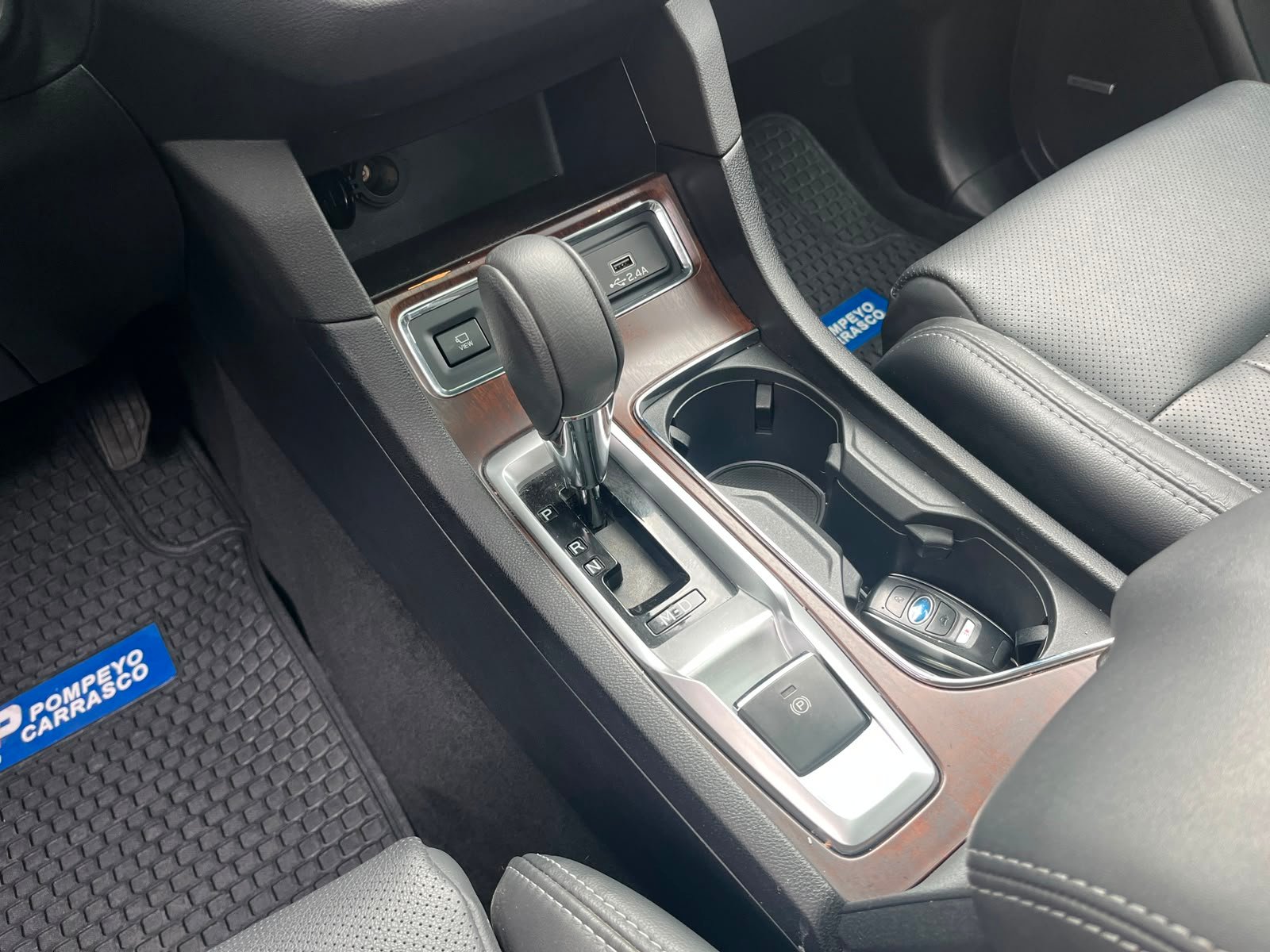 Subaru Evoltis — foto 22 de 32