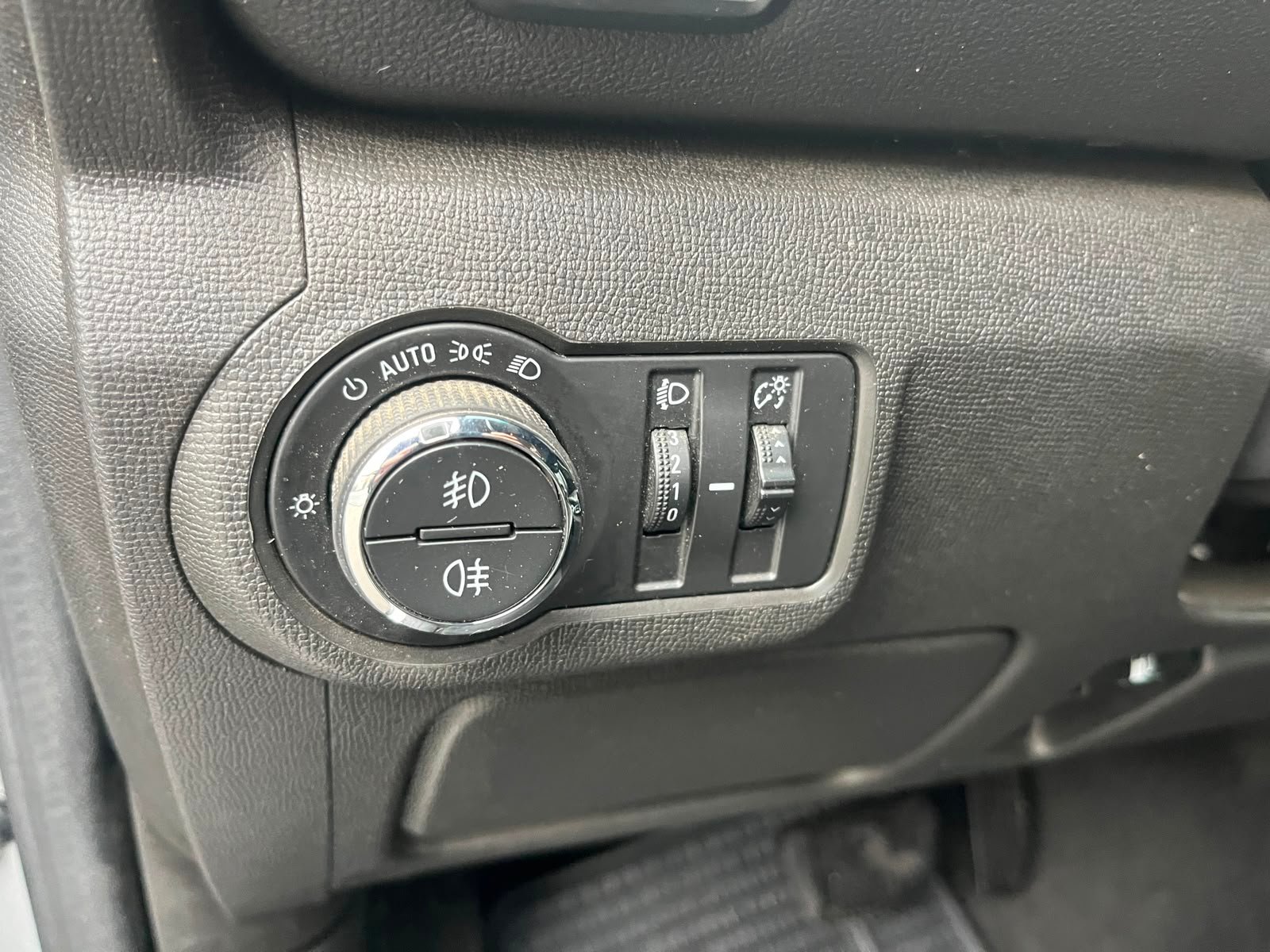 Chevrolet Trailbazer — foto 24 de 33