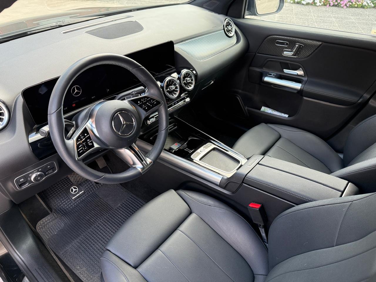 Mercedes-Benz Gla200 — foto 9 de 26