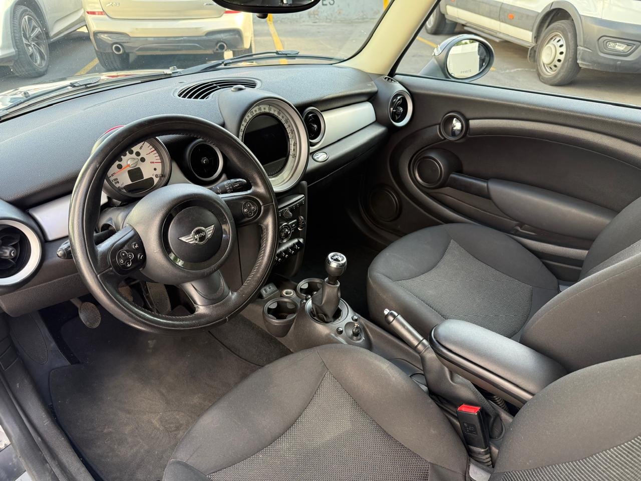 MINI Cooper — foto 10 de 27