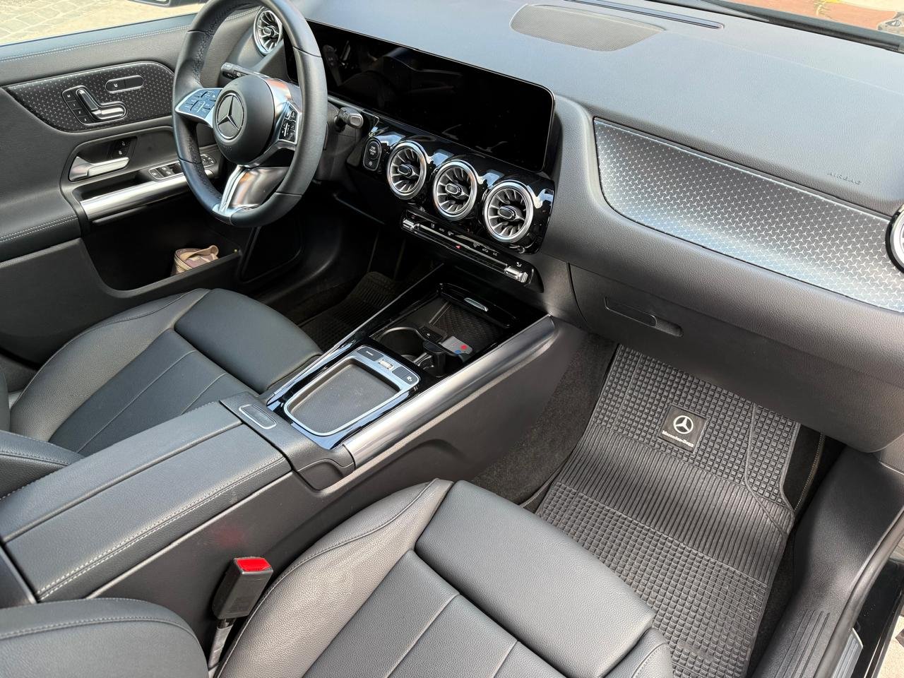 Mercedes-Benz Gla200 — foto 10 de 26