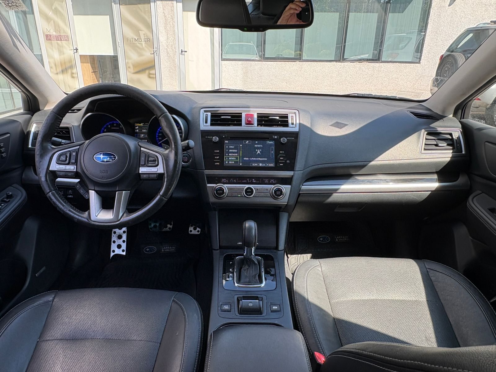 Subaru Outback — foto 13 de 27