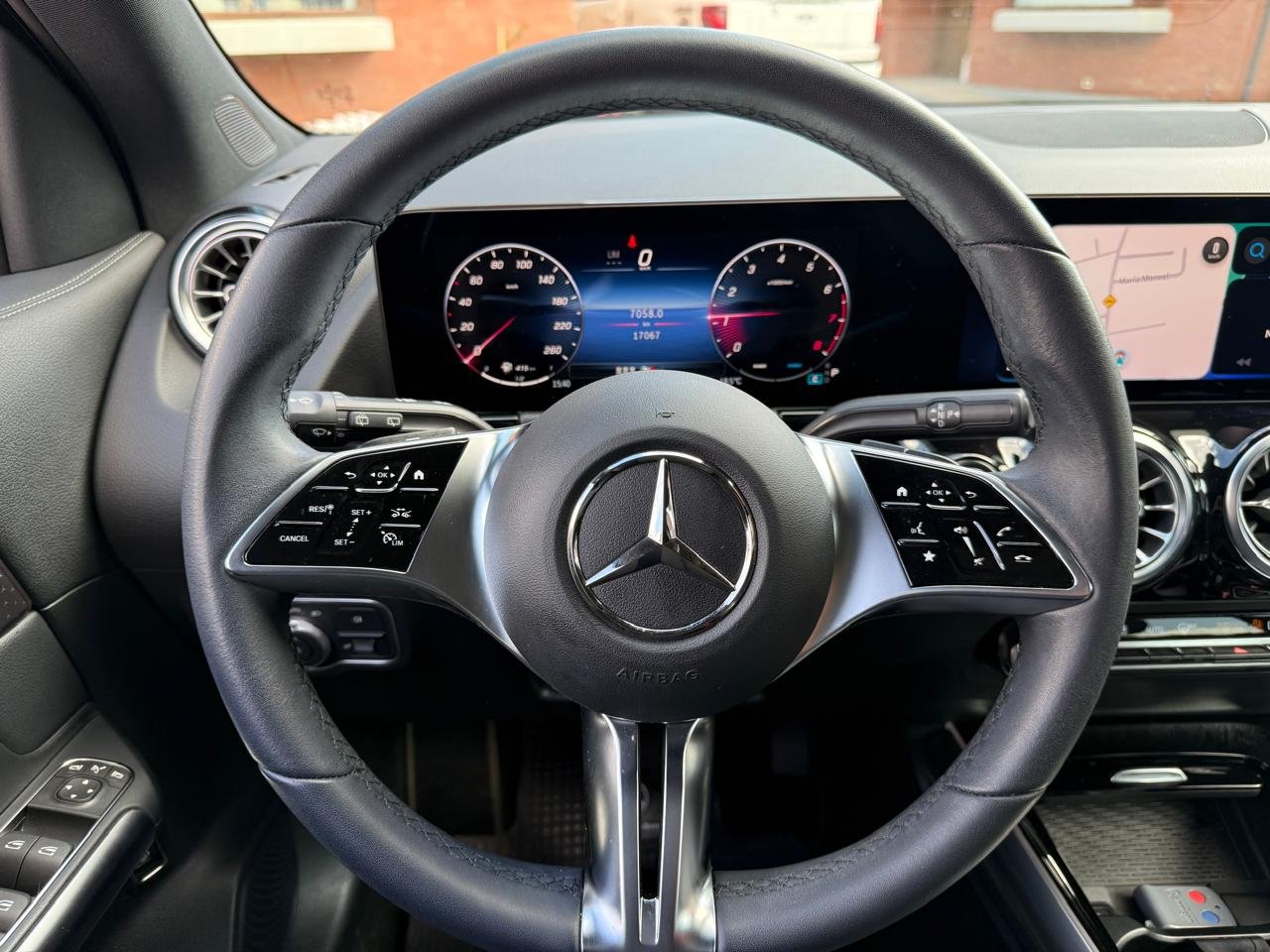 Mercedes-Benz Gla200 — foto 12 de 26