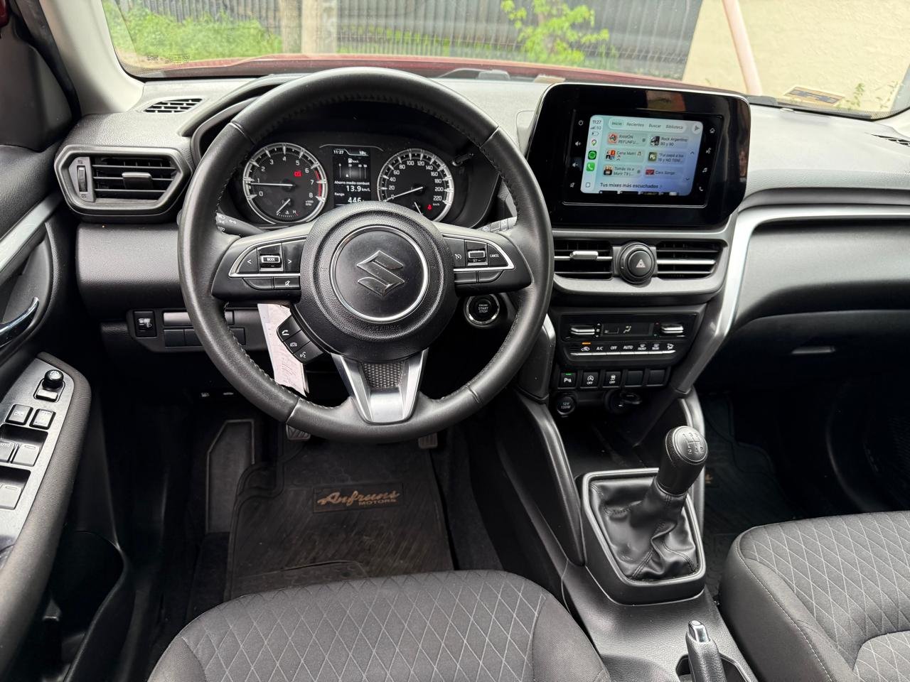Suzuki Grand Vitara — foto 16 de 26