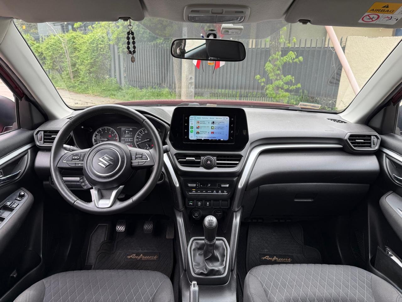 Suzuki Grand Vitara — foto 18 de 26