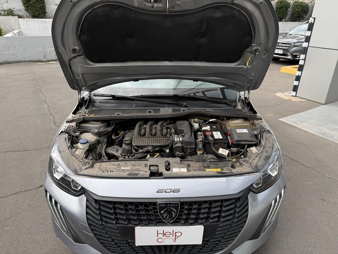 Peugeot 208 — foto 21 de 27